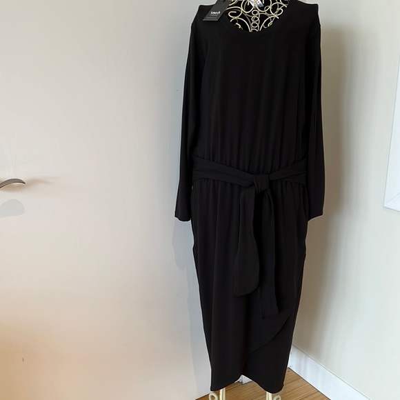 Brand new Smash+Tess midi Dress NWT - Picture 1 of 2